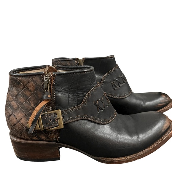 Freebird by Steven Quilted Black and Brown Ankle Boots / Booties - Picture 1 of 8
